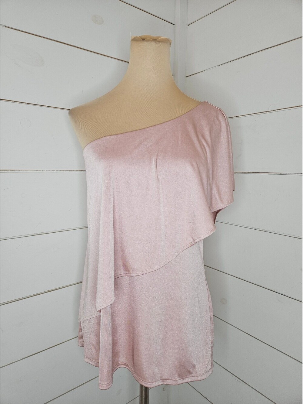 White House Black Market WHBM medium pink one shoulder blouse